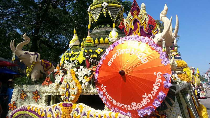 ခ်င္းမုိင္ ပန္းပြဲေတာ္ က်င္းပ