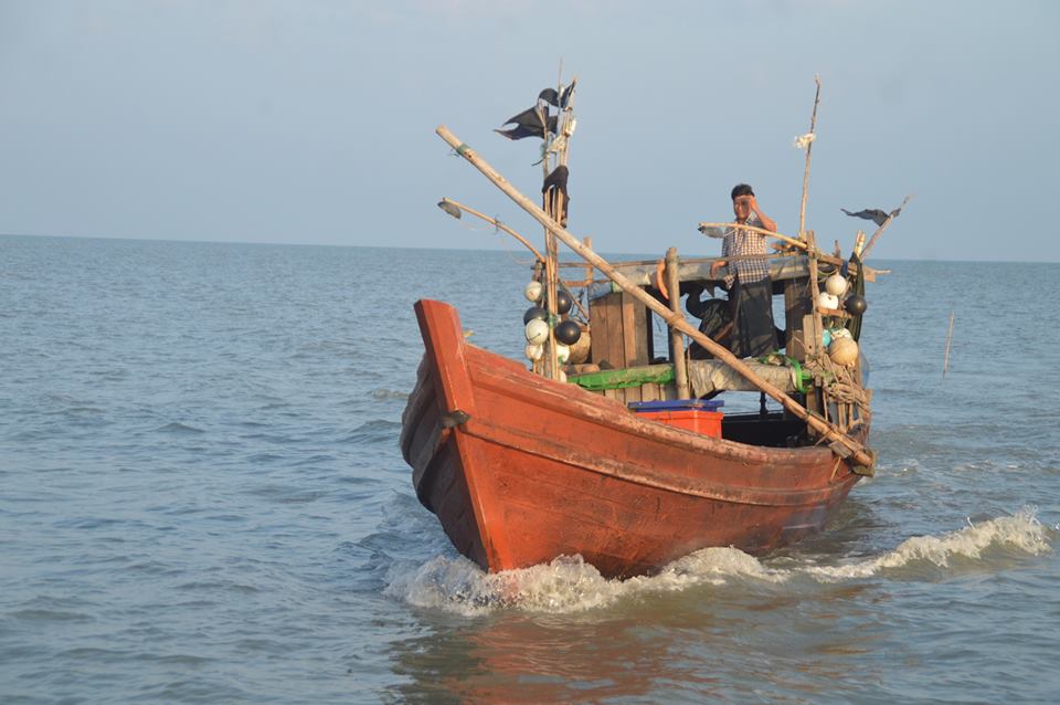 က်ဴးေက်ာ္ငါးဖမ္းဆီးမႈမ်ားေၾကာင့္ ကမ္းနီးငါးဖမ္းလုပ္သားအခ်ိဳ႕ အခက္ေတြ႔