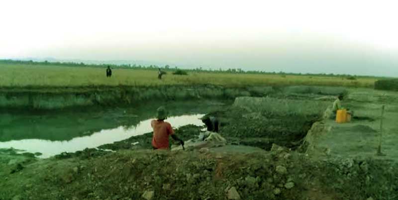 စစ္ေတြရွိ တပ္သိမ္းလယ္ေျမမ်ား လယ္သမားမ်ား ျပန္မရေသး
