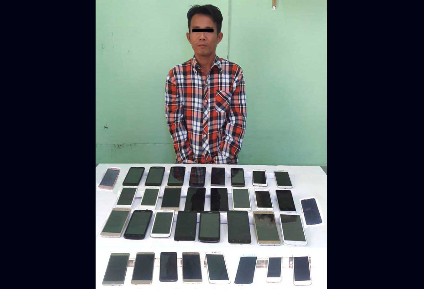 YBS ဘတ္စ္စကား ခရီးသည္မ်ားထံမွ ဖုန္းအလံုး ၃၀ ေက်ာ္ ခါးပိုက္ႏိႈက္သူကို ဖမ္းမိ