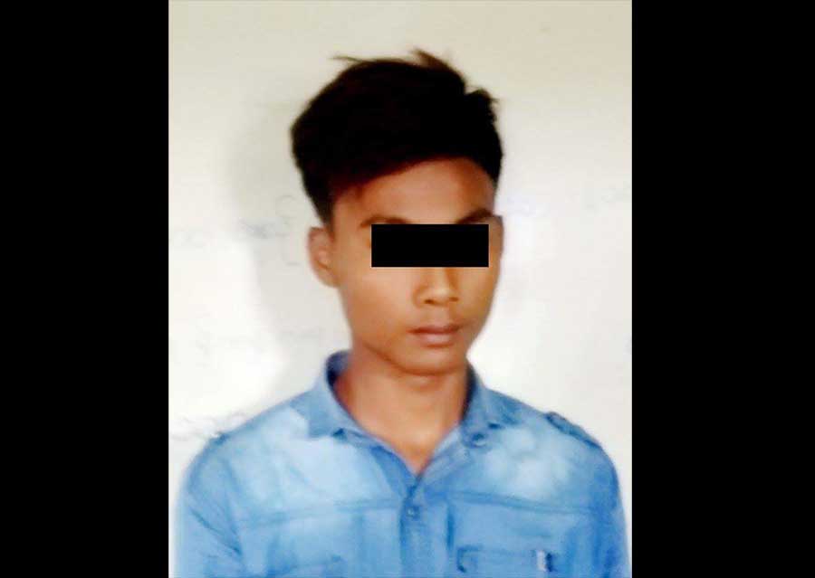 ဒုတိယႏွစ္ေက်ာင္းသူတဦးထံက ဆြဲႀကိဳးလုယက္ျဖတ္ေျပးသူကို မိနစ္ပိုင္းတြင္း ဖမ္းမိ