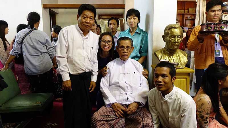 သူရ ဦးတင္ဦး၏ ႏွစ္ ၉၀ ျပည့္ ေမြးေန႔ပြဲျပဳလုပ္ (ဓာတ္ပုံ)