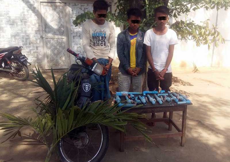 မံုရြာတကၠသိုလ္ အပင္ႏွင့္ေရပိုက္မ်ားအား ႐ုိက္ခ်ိဳးဖ်က္ဆီးသည့္ လူငယ္မ်ားကို ဖမ္းဆီး