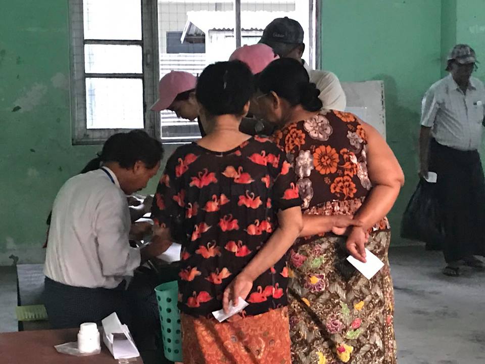 ဒဂံုၿမိဳ႕သစ္(ဆိပ္ကမ္း) မဲေပးမႈျမင္ကြင္း