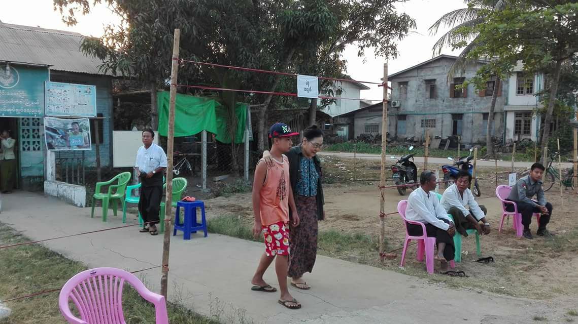ပဲခူးတုိင္းအတြင္း မဲ႐ုံမ်ားတြင္ မဲလာေပးသူနည္းပါး