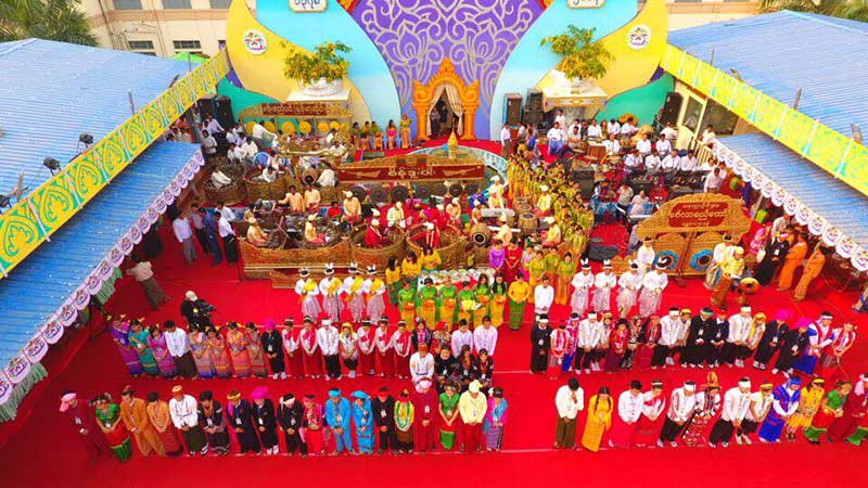 မႏၲေလးၿမိဳ႕ေတာ္ မဟာသႀကၤန္မ႑ပ္ ဖြင့္လွစ္ (ဓာတ္ပုံ)