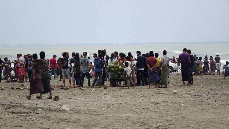 အလယ္​သံ​ေက်ာ္​ကမ္​း​ေျခ သႀကၤန္​ေနာက္ဆံုးေန႔ ပံုရိပ္​မ်ား (ဓာတ္​ပံု)