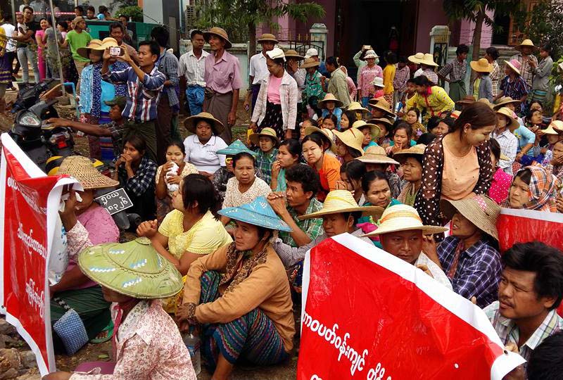 ျမန္မာယန္စီေၾကးနီစီမံကိန္းလုပ္ကြက္ရိွ သိမ္းဆည္းခံလယ္ယာေျမကိစၥ ေဒသခံမ်ား ဆႏၵျပ