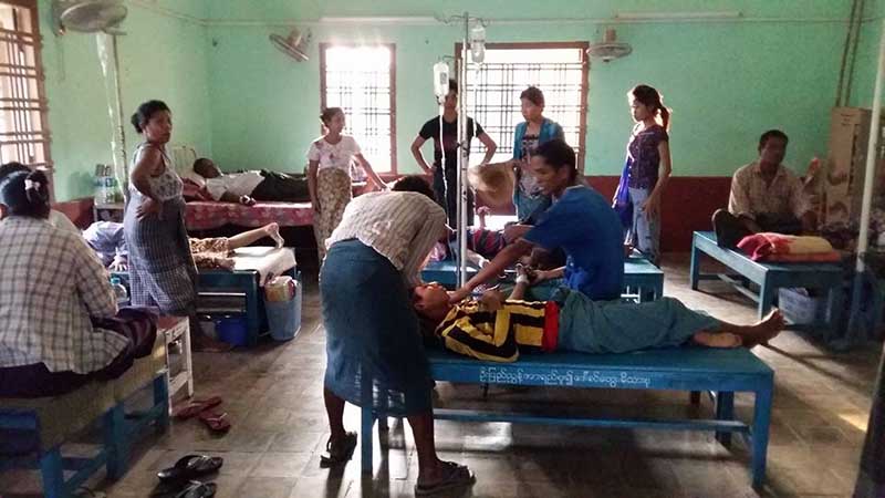 ေညာင္ေလးပင္တြင္ ဆိုင္အကူလုပ္သား ၅  ဦးအစာအဆိပ္သင့္