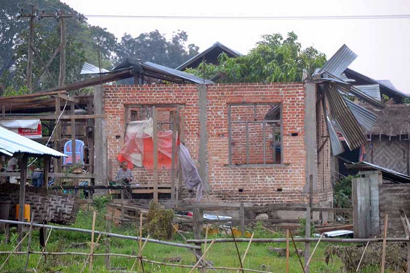 ကသာခ႐ုိင္တြင္ ေလျပင္းတိုက္၍ ေစတီ၊ ဘုန္းႀကီးေက်ာင္းႏွင့္ လူေနအိမ္မ်ားပ်က္စီး