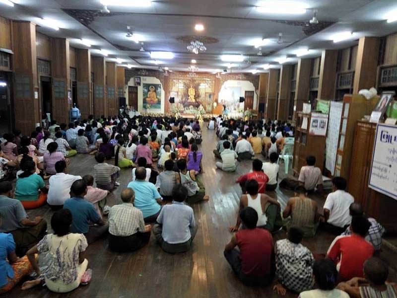 လက္ပံတန္းဦးဘတင္ ေအာက္ေမ့ဖြယ္အခမ္းအနား လက္ပံတန္းတြင္ က်င္းပ