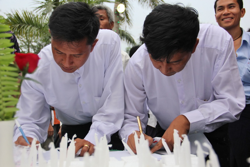 နိုင္ငံ​ေရး​အက်ဥ္း​သား​ေဟာင္း​မ်ား​ ​ေတြ့​ဆံုပြဲ က်င္း​ပ (သတင္း​ဓာတ္ပံု)
