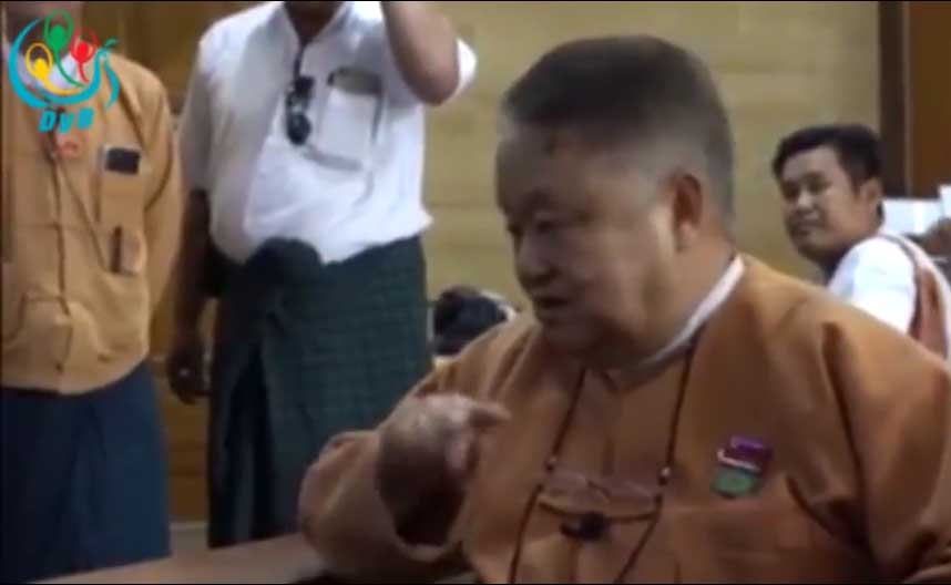 “ရန္ပံုေငြေတြမလႊဲခဲ့ကိစၥ သိလို႔ ဘာမွမေျပာေပမယ့္ သူတို႔ထဲက မေက်နပ္တဲ့သူတိုင္လို႔ စစ္ေဆးခဲ့တာျဖစ္တယ္” - ဦးဝင္းထိန္