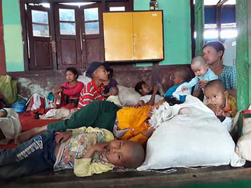 တိုက္ပြဲျဖစ္မည္စုိးရိမ္၍ စစ္ေဘးေရွာင္ ၁၀၀ ခန္႔ ေက်ာက္မဲသို႔ ထြက္ေျပးတိမ္းေရွာင္