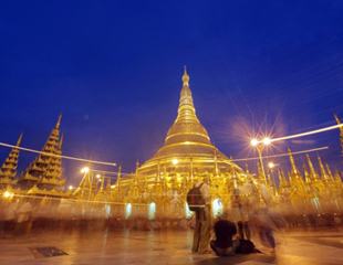 ​ေ႐ြွႊတိဂံု​ေစတီနွစ္​ေပါင္း​ ၂၆၀၀ ျပည့္​ပြဲ က်င္း​ပမည္