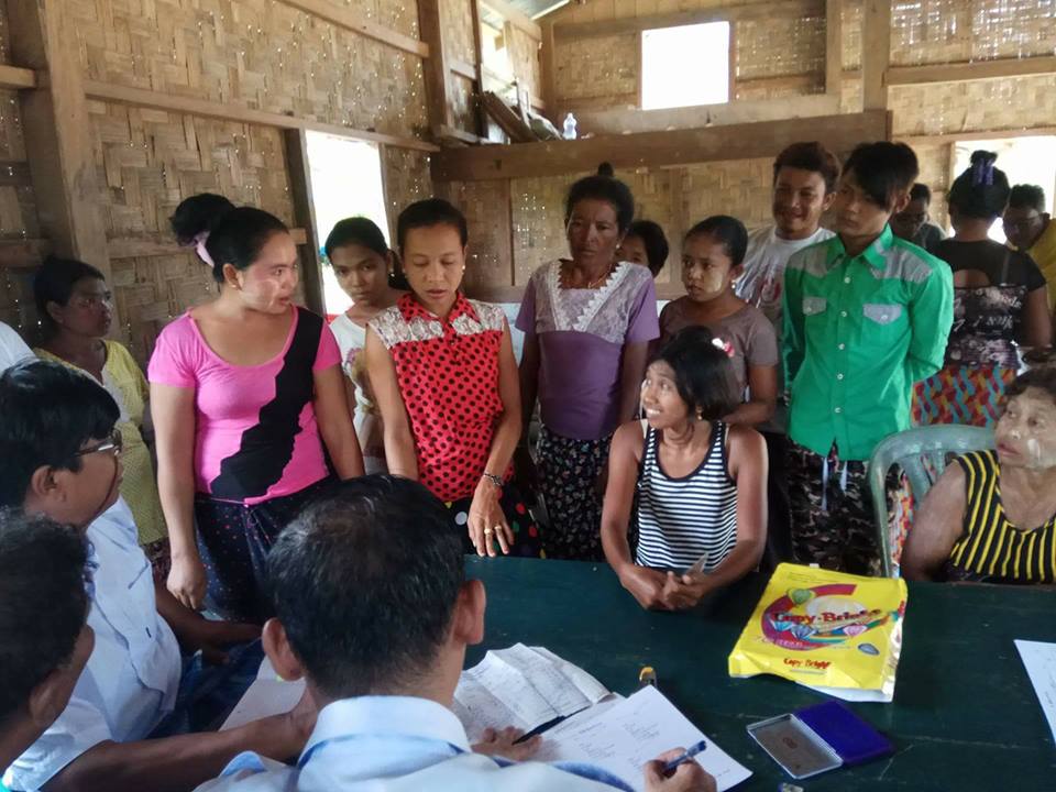 ေကာေ့သာင္းတြင္ ဆလံုလူမ်ိဳးမ်ားကို မွတ္ပံုတင္ကတ္ ျပဳလုပ္ေပး