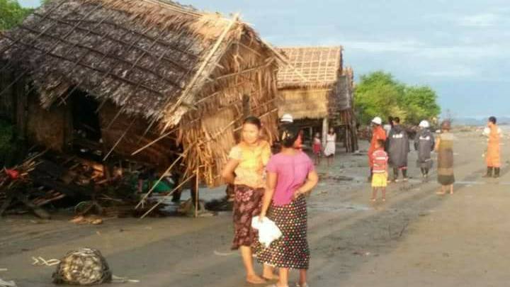 ေပါင္ၿမိဳ႕နယ္တြင္ ဒီေရလိႈင္း႐ုိက္ခတ္မႈေၾကာင့္ ပင္လယ္ေရတား တမံႏွင့္ ေနအိမ္ ၅ လံုး ပ်က္စီး