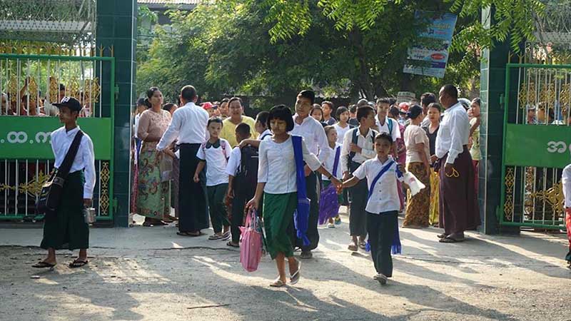 ျမန္မာတႏိုင္ငံလံုးရွိ အေျခခံပညာေက်ာင္းမ်ား  စတင္ဖြင့္လွစ္ (ဓာတ္ပံု)