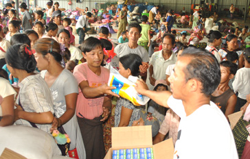 စစ္ေဘးသင့္ ျပည္သူမ်ားကို ကူညီရန္ ကခ်င္အနုပညာသည္မ်ား ေဖ်ာ္ေျဖၾကမည္