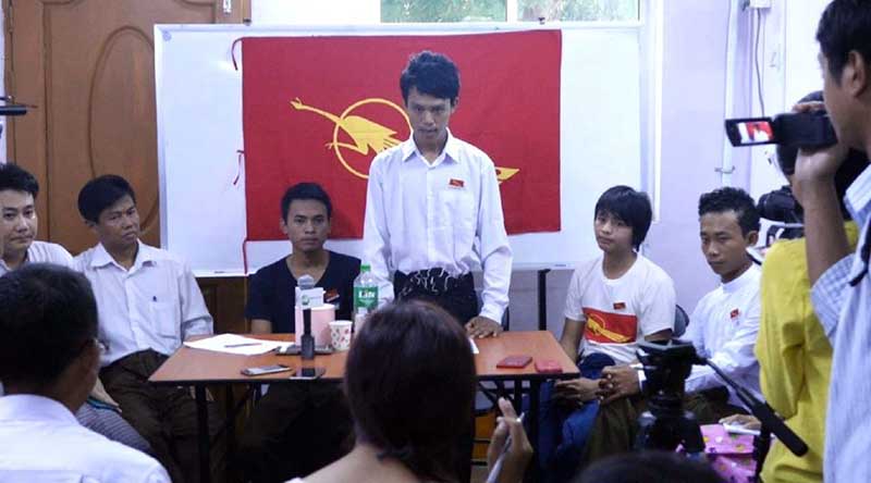 ေက်ာင္းထုတ္ခံရသည့္ ကုိေဇာ္ရဲထြဋ္ ေက်ာင္းျပန္တက္ခြင့္ရေရး ဗကသ ေတာင္းဆုိ