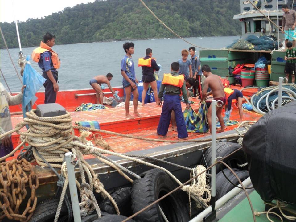 စစ္ေလယာဥ္ပ်က္ကယ္ဆယ္ေရးအေျခအေန ေလာင္းလုံလႊတ္ေတာ္အမတ္ႏွင့္ ေမးျမန္းခ်က္