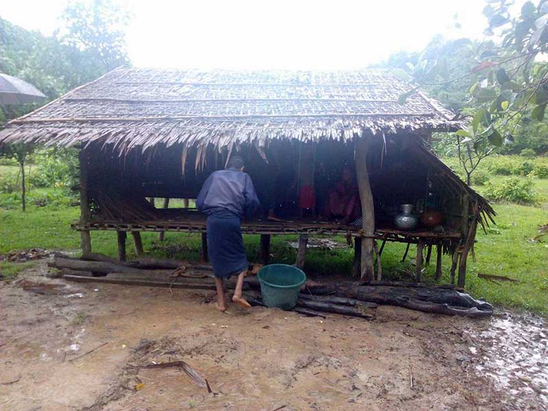 ခုန္ခ်သတ္ေသခဲ့သည့္ အိမ္အကူမိန္းကေလးေနအိမ္မွ ဘုိးဘြားတုိ႔ရဲ႕ သနားစဖြယ္ျမင္ကြင္း- (႐ုပ္သံ)