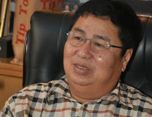 လယ္သမား​က ​ေဇကမၻာဦး​ခင္​ေ႐ြွႊကို တရား​စြဲ​ေတာ့​မည္