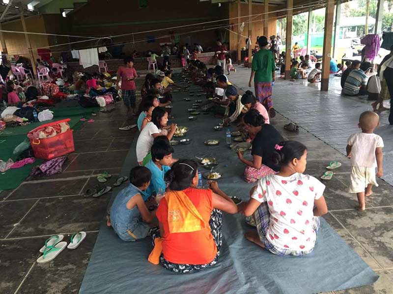 တႏုိင္းၿမိဳ႕နယ္၌ တပ္မေတာ္ႏွင့္ ေကအုိင္ေအတုိက္ပြဲျဖစ္၊ ေမွာ္လုပ္သားမ်ား ထြက္ေျပး