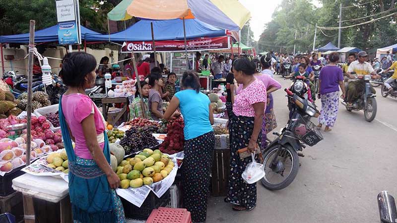 မံုရြာၿမိဳ႕ ညေဈးတန္းကို ေနရာသစ္သို႔ ေျပာင္းေရႊ႕