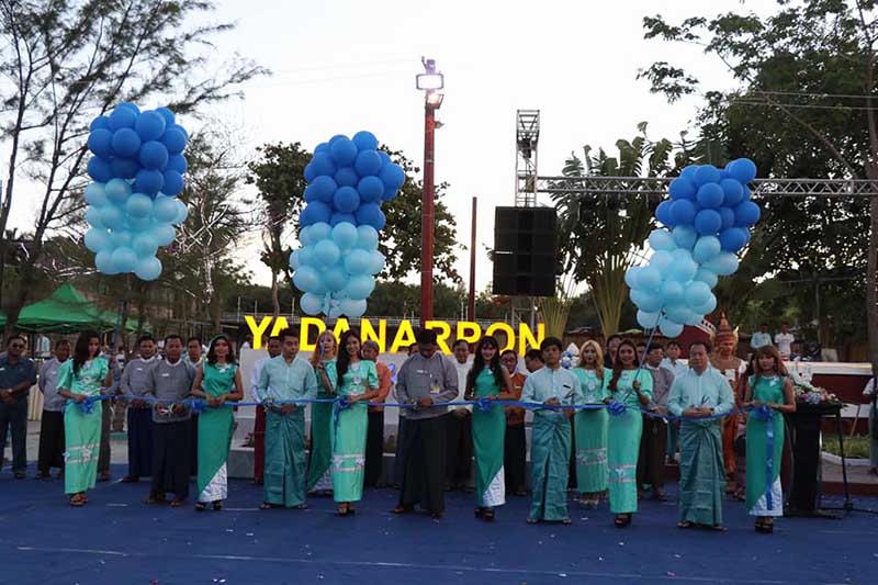 မႏၱေလးေတာင္ေျခတြင္  ရတနာပံုညေစ်းတန္းဖြင့္လွစ္ ( ဓာတ္ပံု)