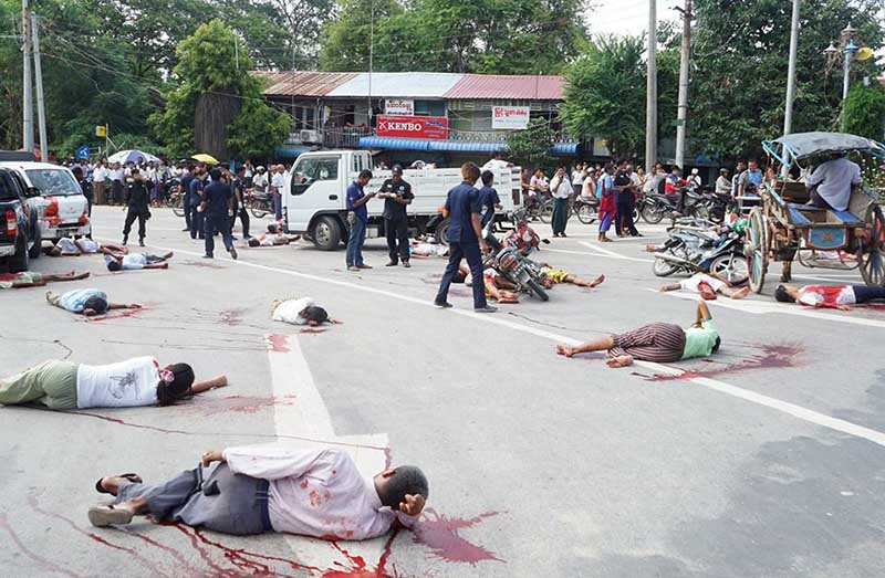 ႏိုင္ငံတကာအဆင့္မီ အေရးေပၚ အသက္ကယ္ဆယ္ေရး သ႐ုပ္ျပ (သတင္းဓာတ္ပုံ)