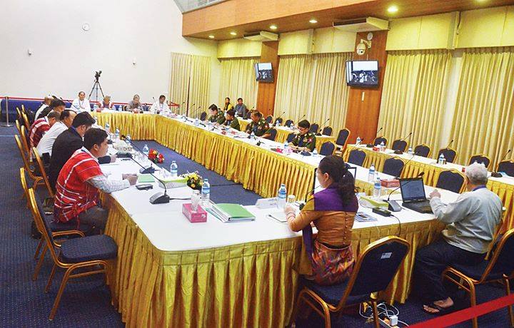 အပစ္ရပ္ပူးတြဲေစာင့္ၾကည့္ေကာ္မတီက အျငင္းပြားမႈမ်ားအေပၚ အႀကိမ္ေပါင္းရာခ်ီေဆြးေႏြး
