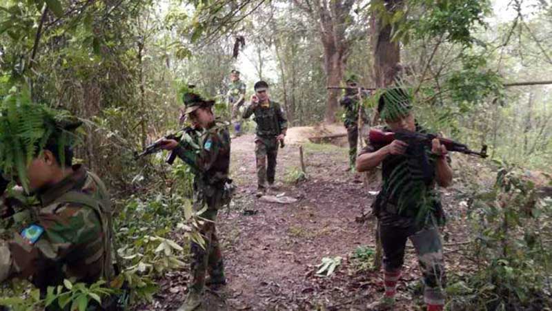 နမ့္ခမ္းမွ ေက်ာင္းဆရာမ ၁ ဦးႏွင့္ ရြာသား ၁၆ ဦးကို တီအန္အယ္လ္ေအ ေခၚေဆာင္သြား