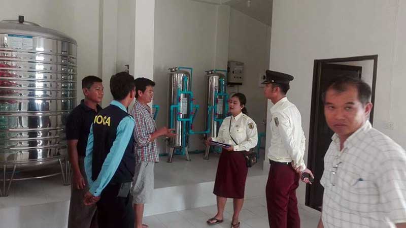 အက္ဖ္ဒီေအ ​ေထာက္​ခံခ်က္မ​ရွိသည့္ က်ိဳင္​းတုံ​ ​ေသာက္​​ေရသန္​႔စက္​႐ုံ ၂ ခုကုိ ဖ်က္သိမ္း