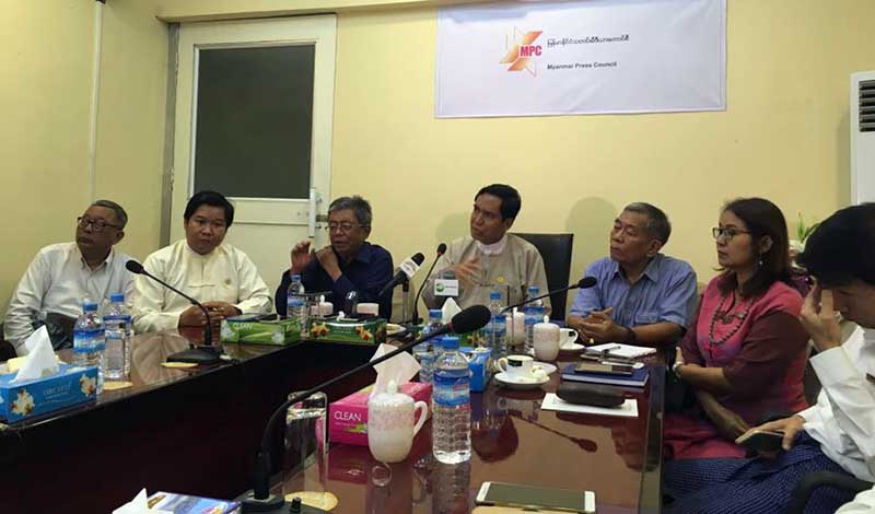 ဖမ္းဆီးခံသတင္းသမားမ်ားလြတ္ေျမာက္ေရး မစၥယန္ဟီးလီးႏွင့္ေတြ႔ဆံုေဆြးေႏြး