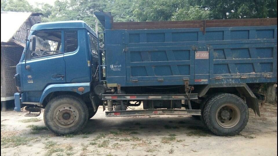 ေက်ာင္းသား ၂  ဦးကုိ တိုက္ေျပးသည့္ကားအား ဖမ္းမိ