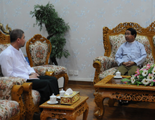 ဒီဗြီဘီသတင္းေထာက္မ်ား ျပည္တြင္းတြင္ သတင္းလာယူခြင့္ အစုိးရသေဘာတူ