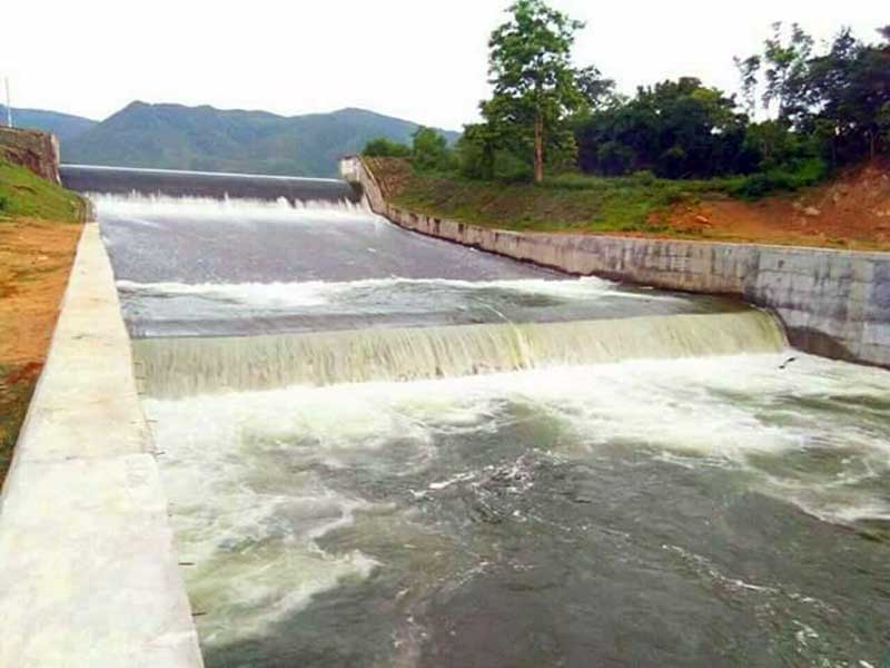 ငဖဲၿမိဳ႕နယ္ ေရေလွာင္တမံမ်ား ေရေက်ာ္ေနမႈ ျပည္သူမ်ားမစုိးရိမ္ရန္ ဆည္ေျမာင္းေျပာ