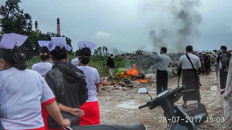 ၿမိတ္တြင္ ရန္ကုန္မွသယ္လာသည့္ ၾကက္ဥအလုံး ၅၀၀၀ ခန္႔ မီး႐ႈိ႕ဖ်က္ဆီး