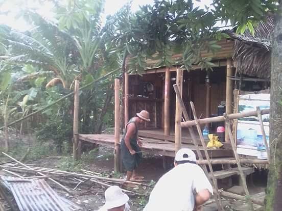 အေဖ်ာက္တြင္ ျမစ္ကမ္းပါမ်ား ဆက္တိုုက္ၿပိဳက်၍ လူေနအိမ္မ်ား ေျပာင္းေရႊ႕