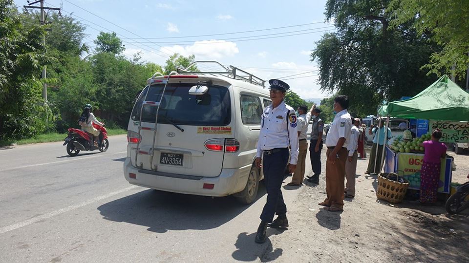 ​ေတာင္ျပံဳးနယ္​​ေျမထဲသြားမည့္ကားမ်ားကို အဝင္​လက္​မခံ​ေတာ့