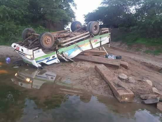 ပခုကၠဴ-ဂန္႔ေဂါလမ္းတြင္ တရားမဝင္ ပိေတာက္သစ္ခြဲသား တင္လာသည့္ကား တိမ္းေမွာက္