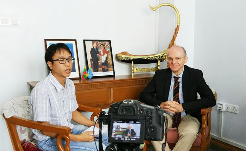 လက္ေဆးျခင္းဟာ ႏွာေခါင္းစည္းတပ္တာထက္ ပုိၿပီးထိေရာက္တယ္ - WHO ဌာေနကိုယ္စားလွယ္