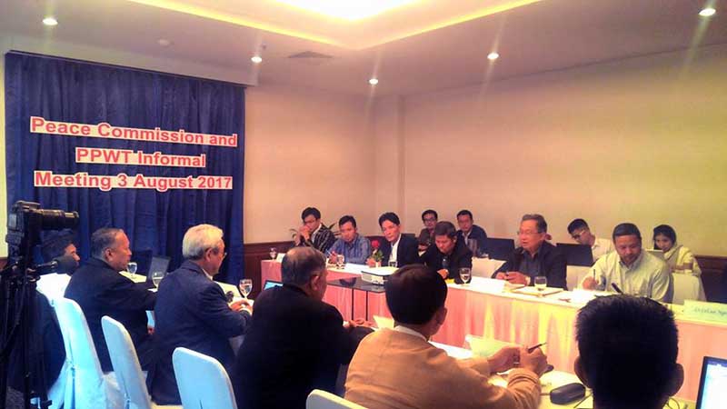 အပစ္ရပ္အဖြဲ႔မ်ားႏွင့္ေဆြးေႏြးပြဲ တုိးတက္မႈရွိဟု အစုိးရၿငိမ္းခ်မ္းေရးေကာ္မရွင္ေျပာ