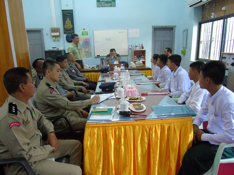 အက်ဥ္းေထာင္မ်ားမွ တကၠသိုလ္ဝင္တန္းဂုဏ္ထူးျဖင့္ ေအာင္ျမင္သူမ်ားအား ျပန္လႊတ္ေပး