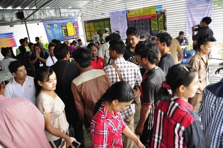 ထိုင္း၌ အေထာက္အထားမဲ့ ေရႊ႕ေျပာင္းလုပ္သား ၇ သိန္းနီးပါးမွတ္ပံုတင္၊ ျမန္မာလုပ္သား အမ်ားဆံုးျဖစ္
