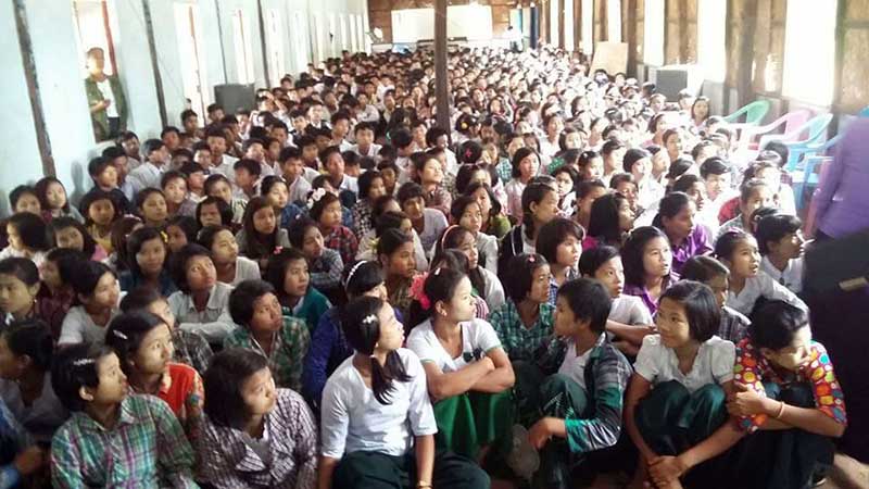ေခ်ာက္ၿမိဳ႕တြင္ H1N1 ကာကြယ္ေရး အသိပညာေပးလုပ္ငန္းမ်ား ေဆာင္ရြက္