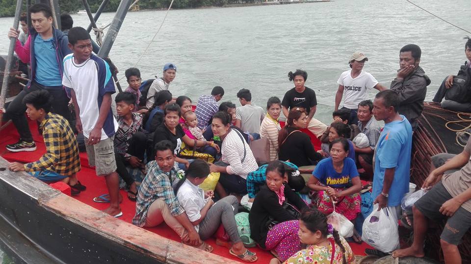 ျမန္မာအလုပ္သမားမ်ား ေကာ့ေသာင္းနယ္စပ္ဂိတ္သို႔ ထပ္မံ၀င္ေရာက္လာ