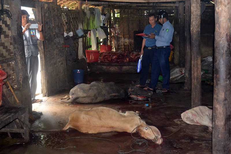 ျမန္ေအာင္တြင္ သားသတ္႐ံုတခုအား သက္ဆုိင္ရာတာ၀န္ရွိသူမ်ားမပါဘဲ ၀င္စစ္ေဆး