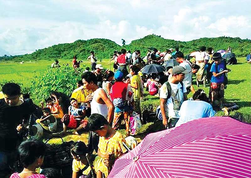 ေမာင္ေတာတြင္ ၀န္ထမ္းမ်ားႏွင့္ေဒသခံမ်ားကုိ လုံၿခံဳသည့္ေနရာ ေျပာင္းေရႊ႕ကယ္ထုတ္